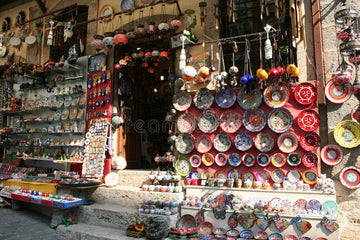 What to Consider When Buying Souvenirs Online?
