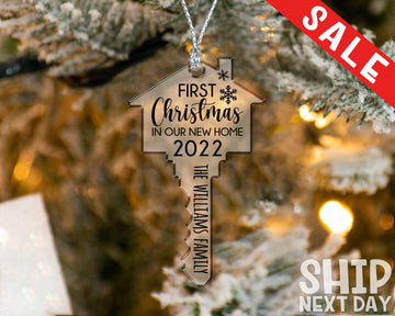 Gizify Custom Acrylic Key Ornament, Personalized Christmas New Home Ornament